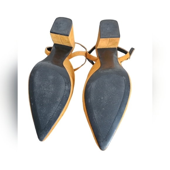 Mango Tan Pointed Toe Heels - Picture 5 of 5